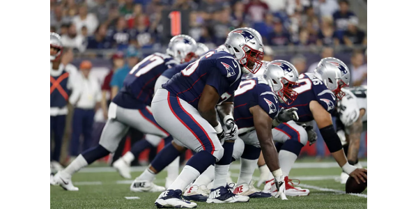 Le camp d'observation conjoint recrue de cette année est devenu plus intense à cause des New England Patriots Le camp d'observation conjoint recrue de cette année est devenu plus intense à cause des New England Patriots